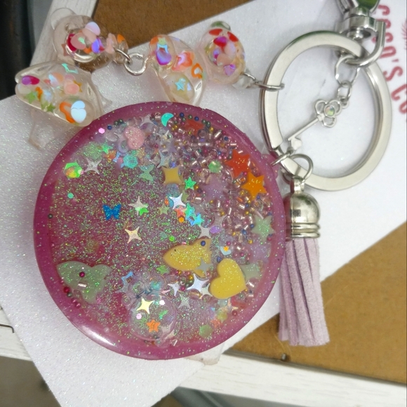 Fun liquid waterfall shaker resin keychain - Picture 12 of 12